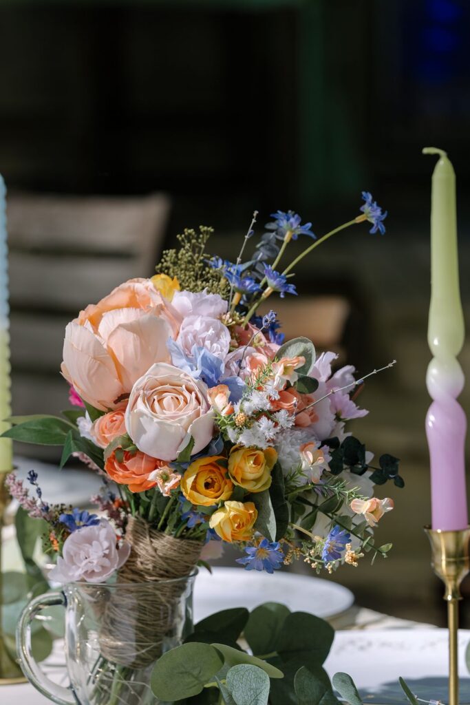 micro wedding table scape idea