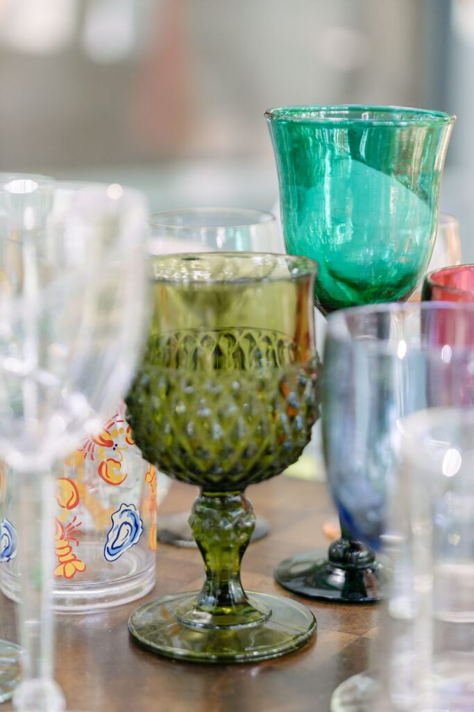 reusable thrifted glasses for wedding guests